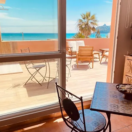 Attico La Terrazza Sul Mare Lägenhet