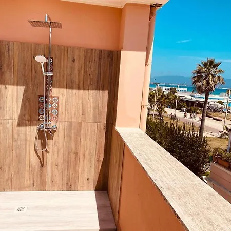 Lägenhet Attico La Terrazza Sul Mare
